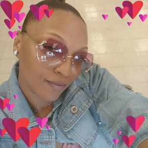 Meet your Posher, Deyana